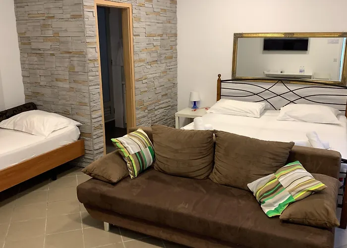 ホステル スプリト * スプリト