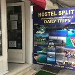 Hostel Split ספליט