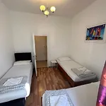 Hostel Split * ספליט