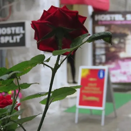 بيت شباب Hostel Split *