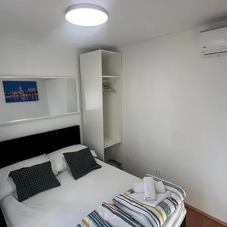 بيت شباب Hostel Split *