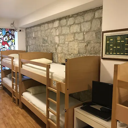 بيت شباب Hostel Split سبليت