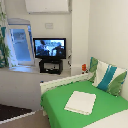 Hostel Split بيت شباب