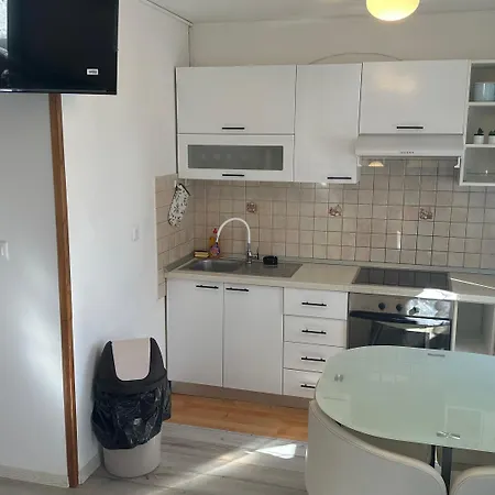 Hostel Split بيت شباب *