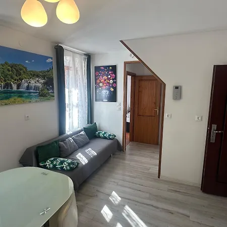 Hostel Split بيت شباب