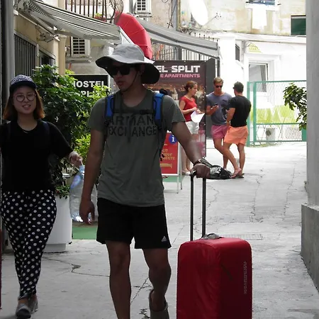 Hostel Split بيت شباب سبليت