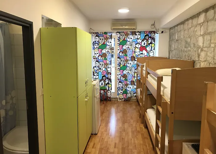 Hostel Split Хостел Спліт