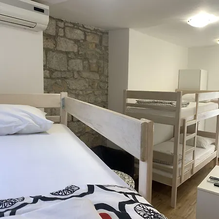 Vandrarhem Hostel Split *